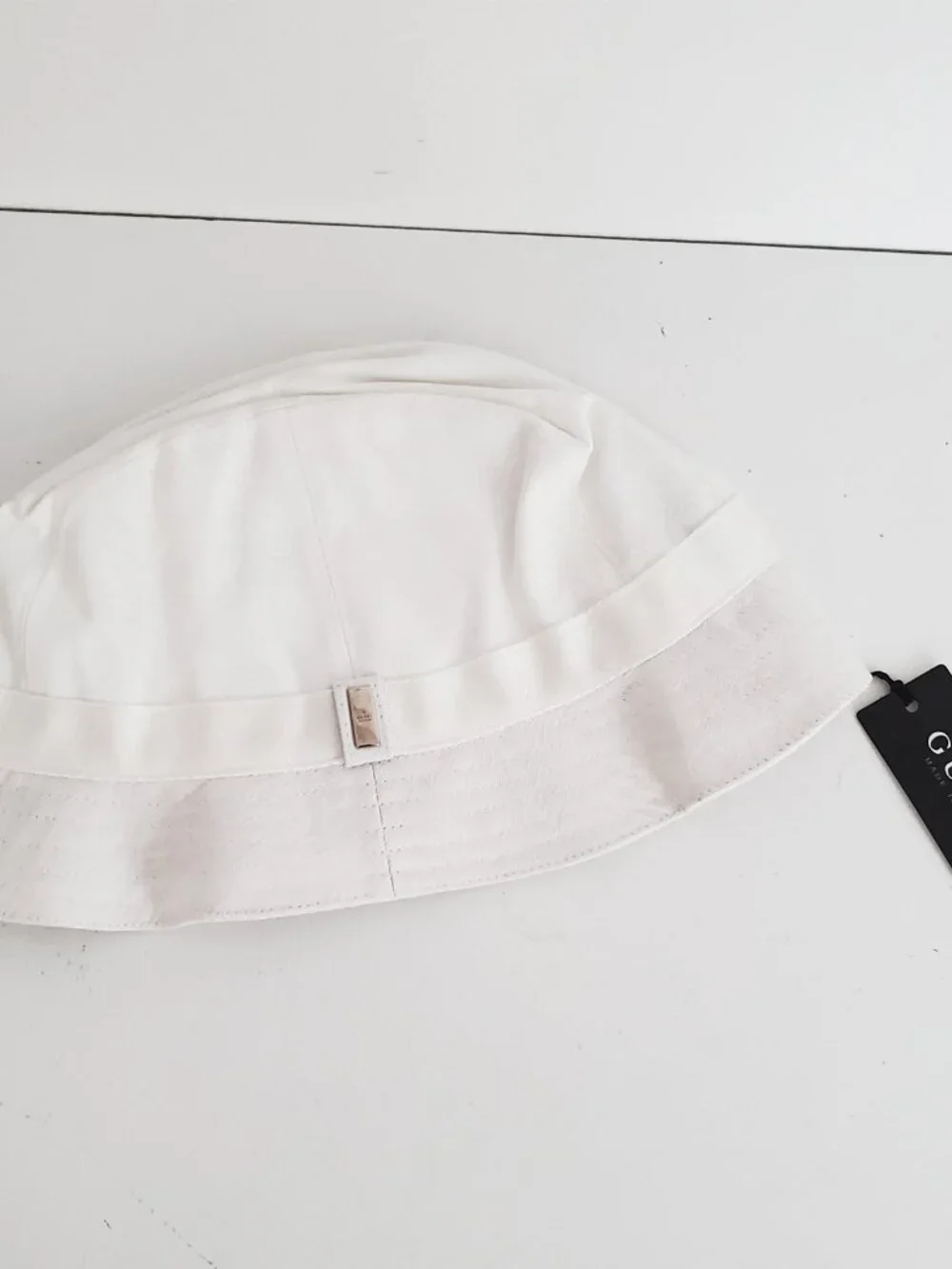 Gucci White GG Bucket Hat Vintage NWT Canvas Gold Hardware